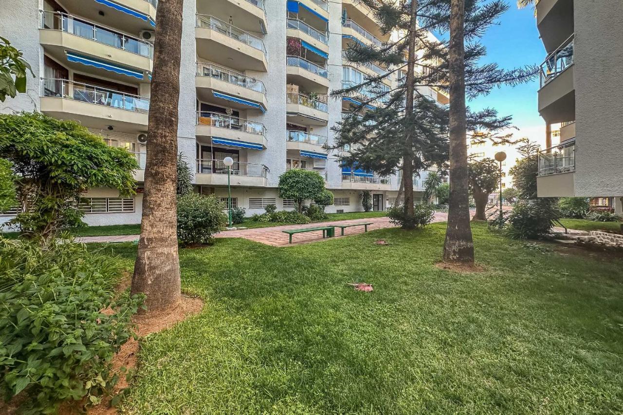 Apartamentos Dr28 A 250 M De La Playa Фуeнхирола Екстериор снимка