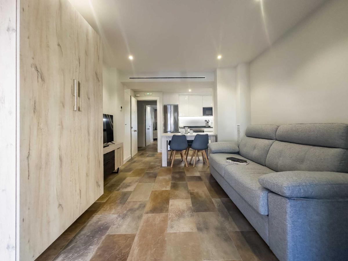 Apartamentos Dr28 A 250 M De La Playa Фуeнхирола Екстериор снимка