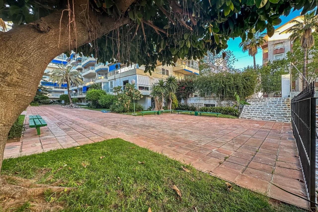 Apartamentos Dr28 A 250 M De La Playa Фуeнхирола Екстериор снимка