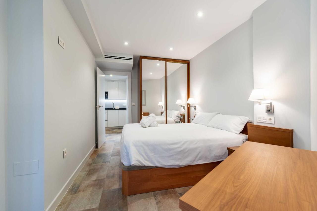 Apartamentos Dr28 A 250 M De La Playa Фуeнхирола Екстериор снимка