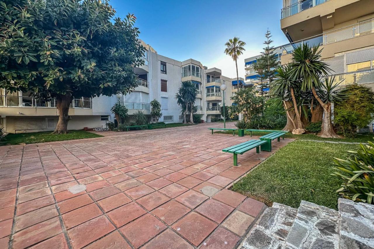 Apartamentos Dr28 A 250 M De La Playa Фуeнхирола Екстериор снимка