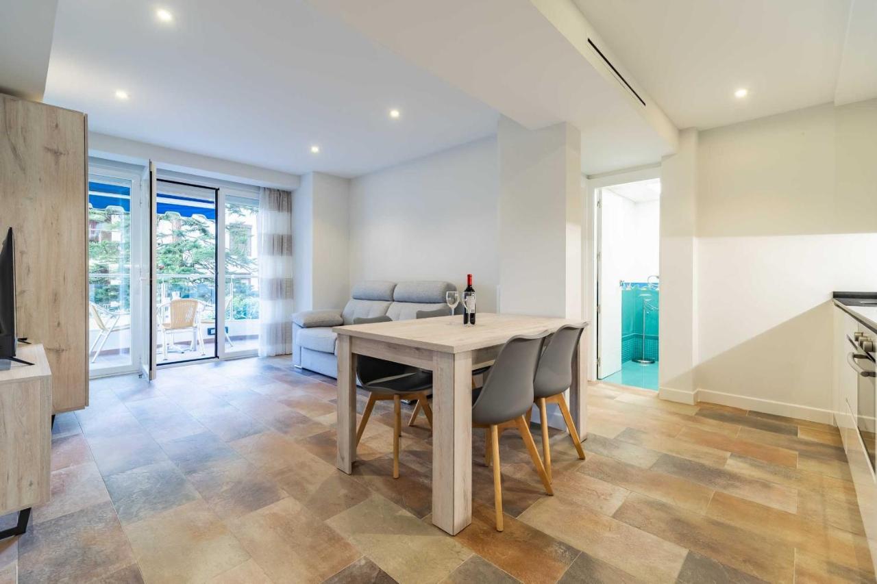 Apartamentos Dr28 A 250 M De La Playa Фуeнхирола Екстериор снимка