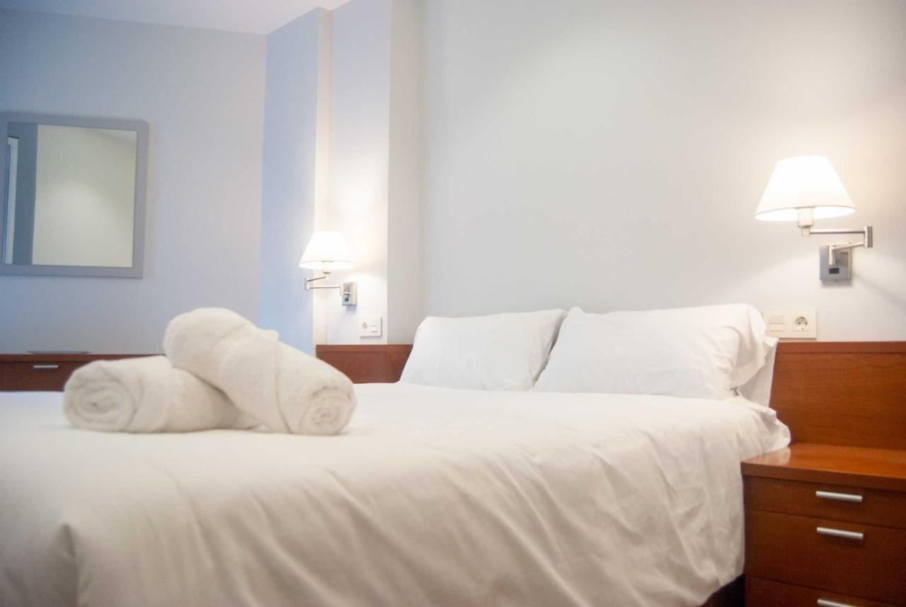 Apartamentos Dr28 A 250 M De La Playa Фуeнхирола Екстериор снимка