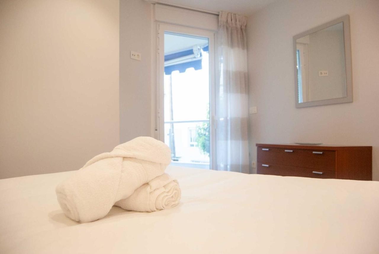 Apartamentos Dr28 A 250 M De La Playa Фуeнхирола Екстериор снимка